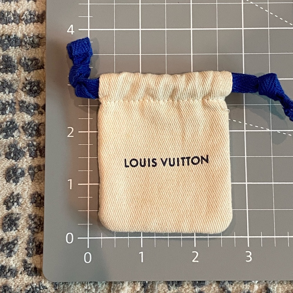 *SOLD* Authentic Louis Vuitton Lock/Keys Dust Bag 2” X 3”